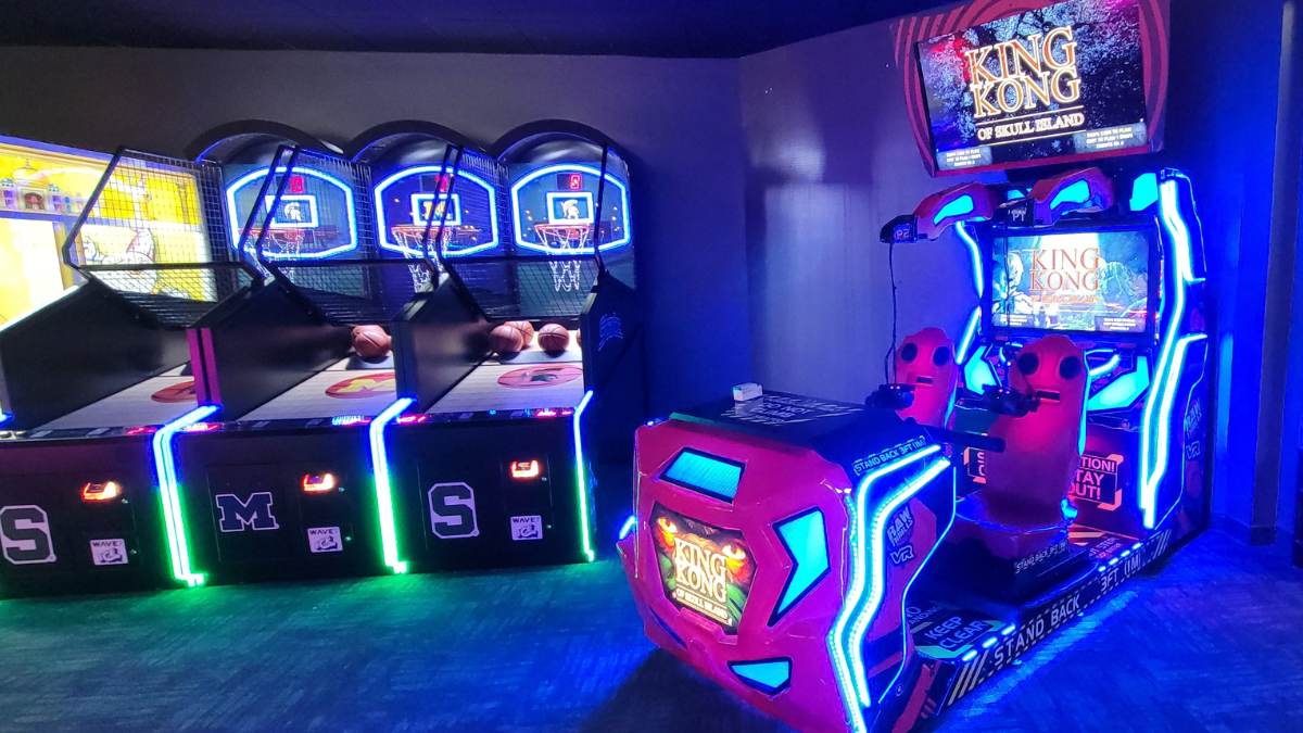 best arcade in lansing michigan